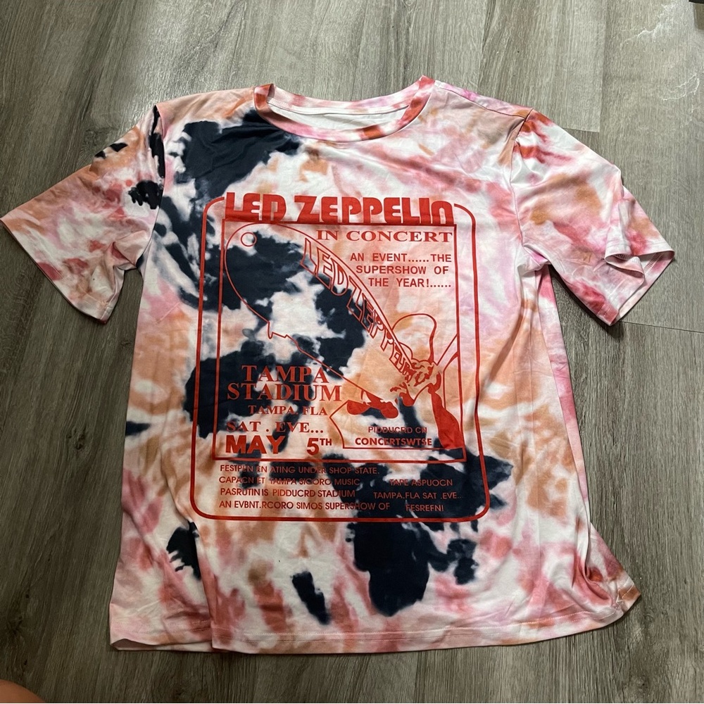 oversized tie dye band tee